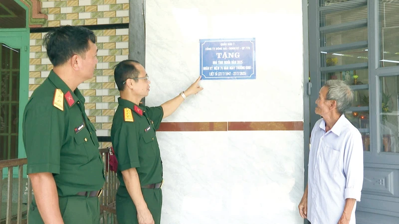 បណ្តាជម្រកភក្តីភាពដ៏កក់ក្តៅនៅព្រំដែន