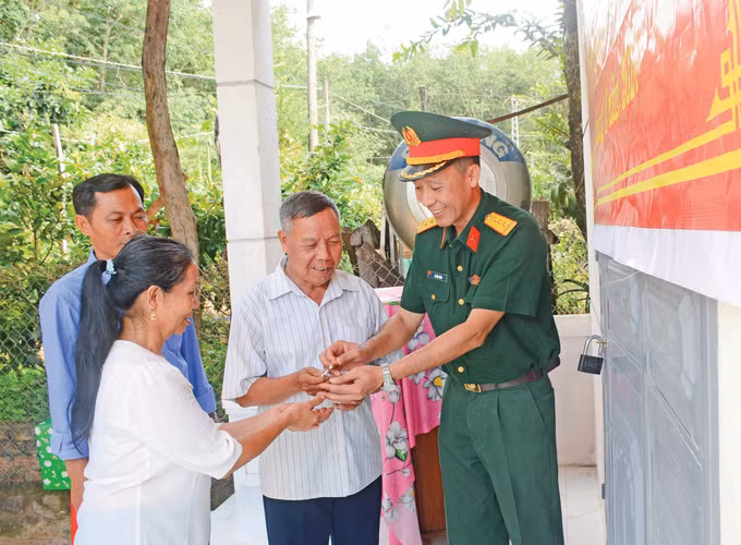 8-binh-doan-15-anh-son-tung.jpg