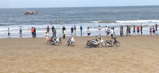 ការព្រមានអំពីស្ថានភាពក្មេងលង់ទឹកក្នុងរដូវប្រាំង ảnh 1