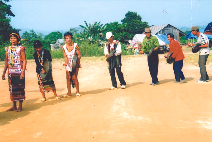 ពិធីបុណ្យចងសម្ព័ន្ធមិត្តរបស់ជនជាតិ ម៉ា ảnh 1