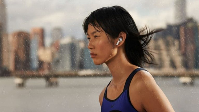 កាសស្តាប់ឥតខ្សែ Airpods អាចបញ្ជាទិញតាមអ៊ីនធឺណេត ចាប់ពីថ្ងៃទី ១៨ ខែ តុលា Apple បញ្ចេញបន្ទះឈីបលឿនជាងមុន កុំព្យូទ័រយួរដៃថ្មី MacBook Pro និងកាសឥតខ្សែ Airpods ảnh 4