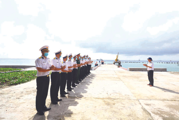 កម្លាំងរស់រាននៅលើកោះ ស៊ិញតូនដុង ảnh 2