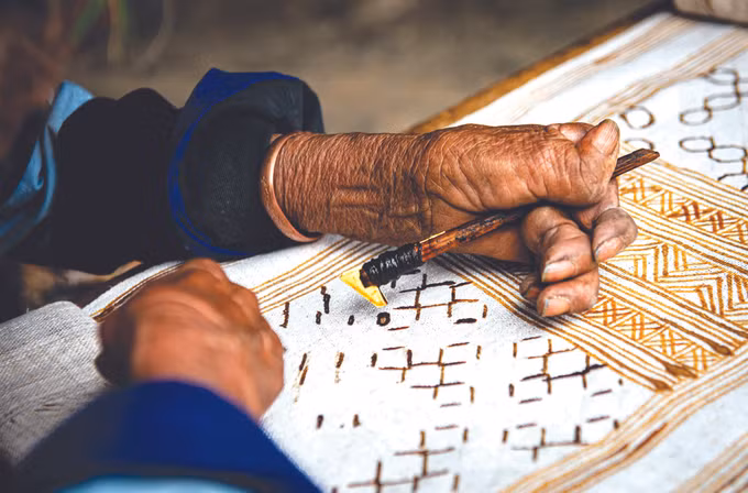 របរត្បាញធ្មៃនៅលើខ្ពង់រាបថ្មខេត្ត ហាយ៉ាង ảnh 1