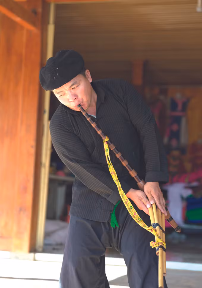 រក្សាលំនឹងទីលំនៅឋាន សម្រាប់ប្រជាជនចំណាកស្រុកក្រៅផែនការនៅស្រុក ក្រុងបុង ảnh 6