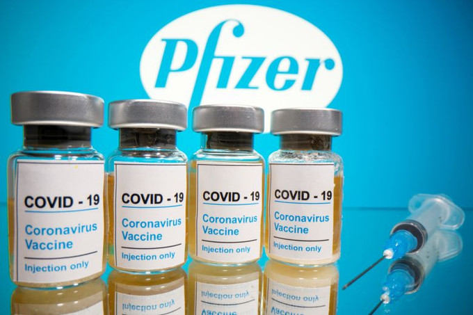 Pfizer និង BioNTech រំពឹងថានឹងផលិតវ៉ាក់សាំង៥០លានដូសនៅឆ្នាំ២០២០ និង១,៣ពាន់លានដូសនៅឆ្នាំ២០២១ វ៉ាក់សាំងកូវីដ-១៩៖ វ៉ាក់សាំងរបស់ Pfizer មានប្រសិទ្ធភាពលើ ៩០% ảnh 1