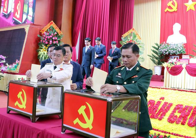 បិទបញ្ចប់មហាសន្និបាតបក្ខភាគខេត្ត សុកត្រាំង អាណត្តិទី ១៤ ảnh 4