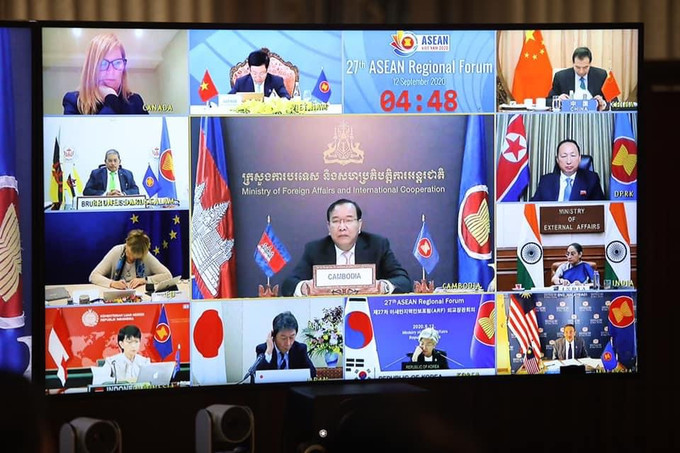 បិទបញ្ចប់កិច្ចប្រជុំកំពូល អាស៊ាន លើទី ៣៧ និងឆ្នាំ អាស៊ាន ២០២០៖ សហគមន៍ អាស៊ាន មួយប្រកបដោយភាពស្អិតល្មួត ឈានឡើងអភិវឌ្ឍន៍ដោយពឹងផ្អែកលើខ្លួនឯង ảnh 3