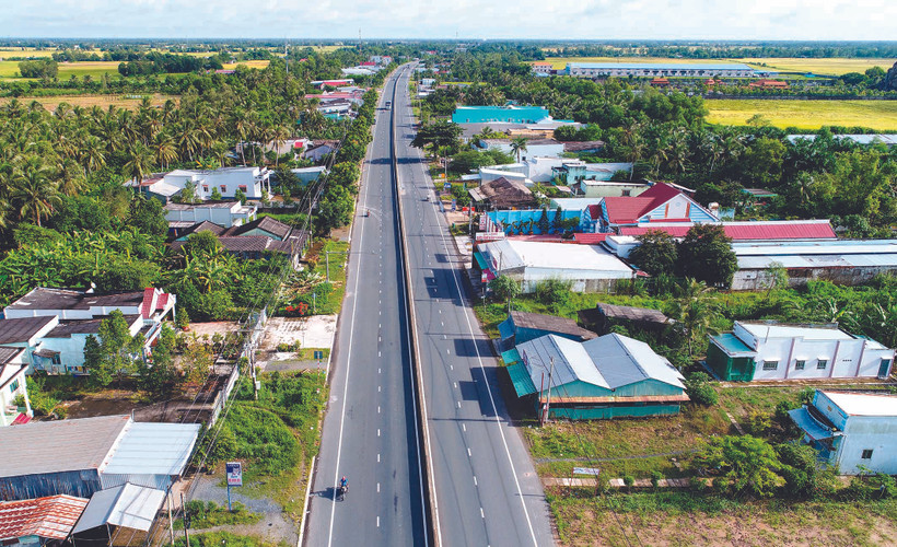 ខ្សែផ្លូវគមនាគមន៍សំខាន់ៗ លើភូមិសាស្ត្រស្រុក វិញលើយ (ខេត្ត បាកលៀវ) ត្រូវបានវិនិយោគកសាង រួមចំណែកក្នុងការអភិវឌ្ឍសេដ្ឋកិច្ចនៅមូលដ្ឋាន