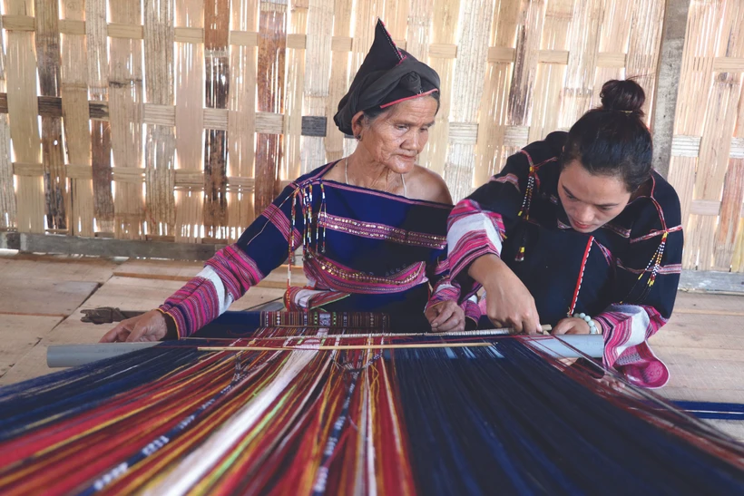 សម្រស់នៃសំពត់សង្កិមរបស់ស្ត្រីជនជាតិ បាណា