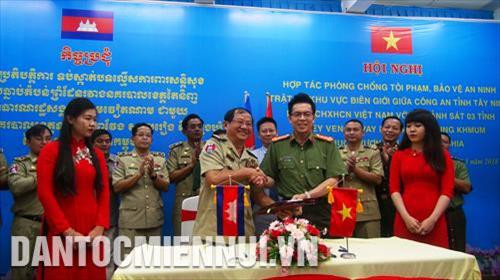 ជំរុញកិច្ចសហប្រតិបត្តិការ បង្ការប្រយុទ្ធប្រឆាំងឧក្រិដ្ឋកម្មនៅតំបន់ព្រំដែន វៀតណាម - កម្ពុជា