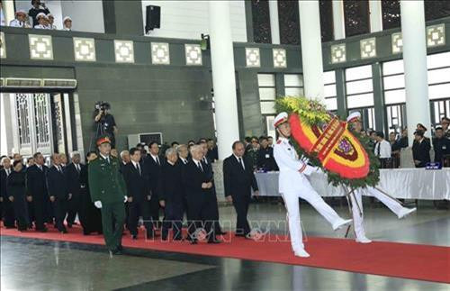 ប្រារព្ធ​ពិធីបុណ្យ​កាន់ទុក្ខ​ថ្នាក់ជាតិ​​ចំពោះ​លោក​ប្រធាន​រដ្ឋ ត្រឹ​នដា​យក្វាង