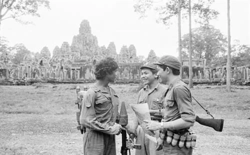 ជ័យជម្នះនៃបុព្វហេតុដ៏យុត្តិធម៌និងស្មារតីអន្តរជាតិអធនដ៏ស្អាតស្អំបរិសុទ្ធឧដុង្គឧត្តម្ភ - អត្ថបទបញ្ចប់
