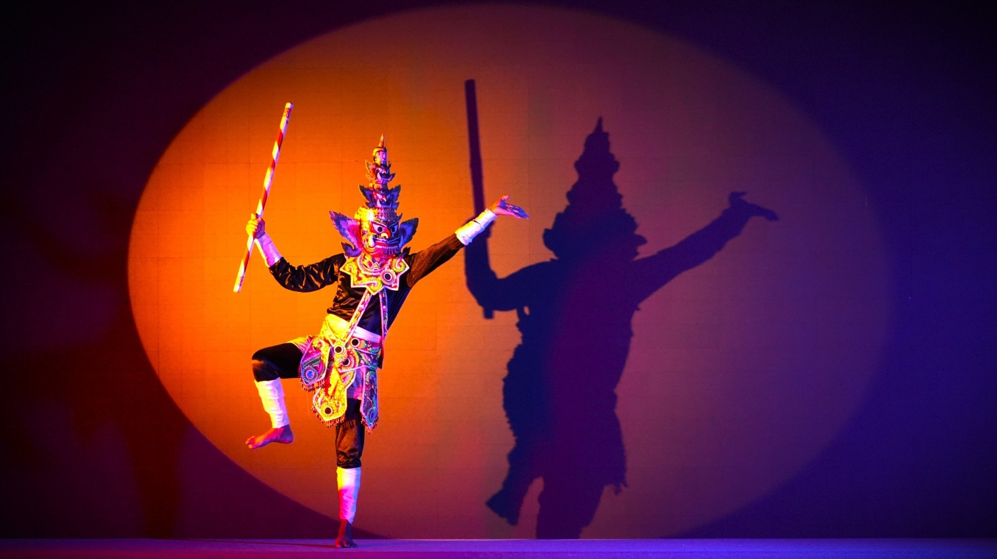 តួអង្គយក្សក្រុងរាពណ៍ក្នុងទស្សនីយភាពរបាំបុរាណនៅមជ្ឈមណ្ឌលវប្បធម៌ខេត្ត តីនិញ (សង្កាត់ តឹននិញ) mua-chan-3.jpg