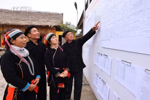 បងប្អូនជនជាតិនៅចុងប៉ូចភាគខាងជើងមាតុភូមិឆ្ពោះទៅទិវាបុណ្យជាតិ