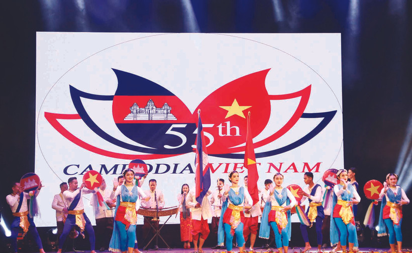 ទស្សនីយភាពរបាំសហសម័យមិត្តភាព វៀតណាម - កម្ពុជា