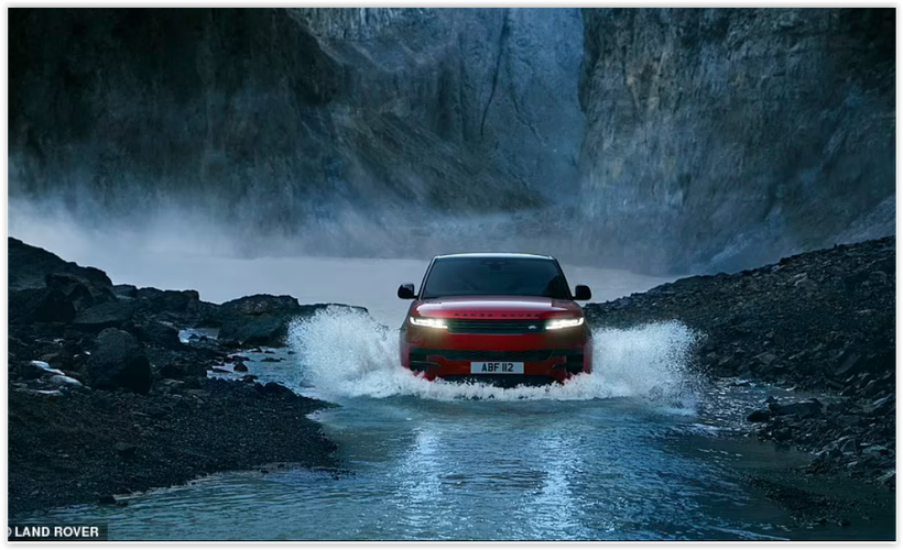 រថយន្ត Range Rover Sport ជំនាន់ទីបីអាចបើកកាត់លំហូរទឹកដ៏ខ្លាំងក្លាដោយគ្មានបញ្ហាអ្វីសោះឡើយ