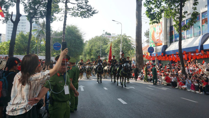 30-4dan81.jpg