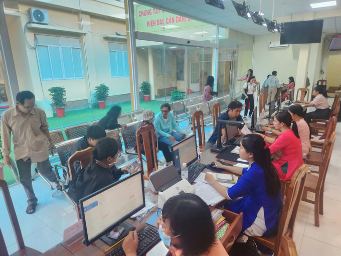 ទីក្រុង ហូ ជីមិញ ជំរុញកំណែទម្រង់រដ្ឋបាលសាធារណៈយ៉ាងខ្លាំងក្លាដើម្បីបម្រើប្រជាជនឱ្យកាន់តែល្អប្រសើរឡើង 0610dangtphcmh3.jpg
