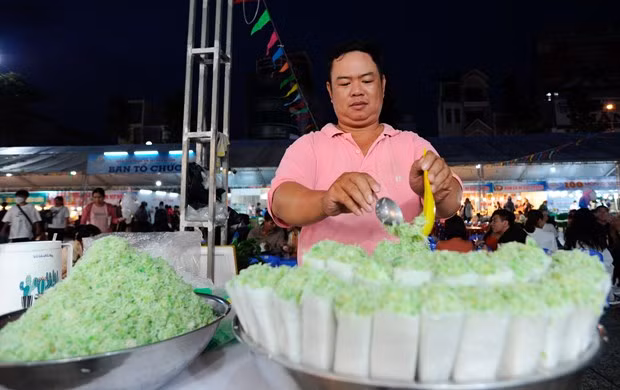 ដ៏ខ្ញៀវខ្ញាអ៊ូអរទិវាមហោស្រពវប្បធម៌ កីឡានិងទេសចរណ៍បងប្អូនជនជាតិ ខ្មែរ ណាមបូ ảnh 25