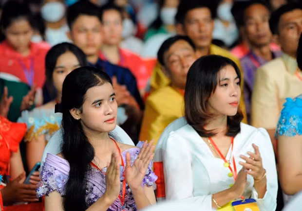 ដ៏ខ្ញៀវខ្ញាអ៊ូអរទិវាមហោស្រពវប្បធម៌ កីឡានិងទេសចរណ៍បងប្អូនជនជាតិ ខ្មែរ ណាមបូ ảnh 16