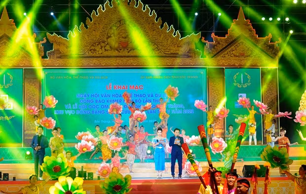 ដ៏ខ្ញៀវខ្ញាអ៊ូអរទិវាមហោស្រពវប្បធម៌ កីឡានិងទេសចរណ៍បងប្អូនជនជាតិ ខ្មែរ ណាមបូ ảnh 21