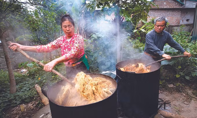 ជនជាតិ មឿង ថែរក្សាមុខរបរផលិតក្រដាសចន្ទន៍ Balansa ảnh 1