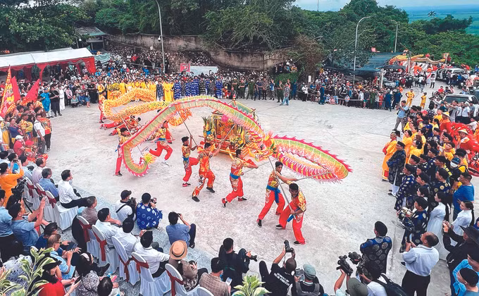 ខេត្ត អានយ៉ាង ចងសម្ពន្ធគ្នាអភិវឌ្ឍទេសចរណ៍ ảnh 2