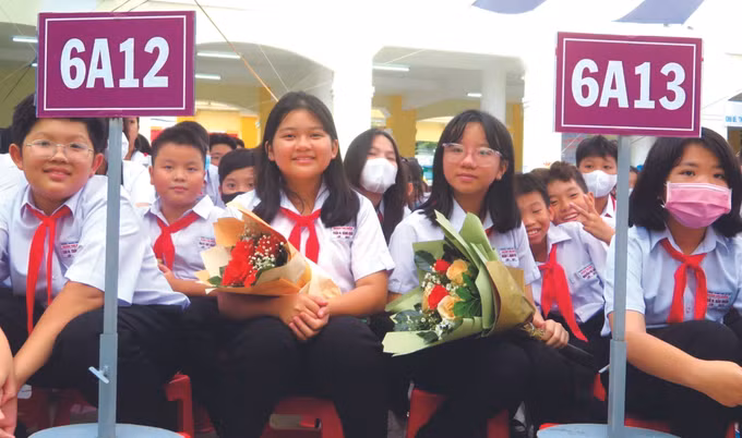 សោមនស្សរីករាយថ្ងៃបើកបវេសនកាល ảnh 2