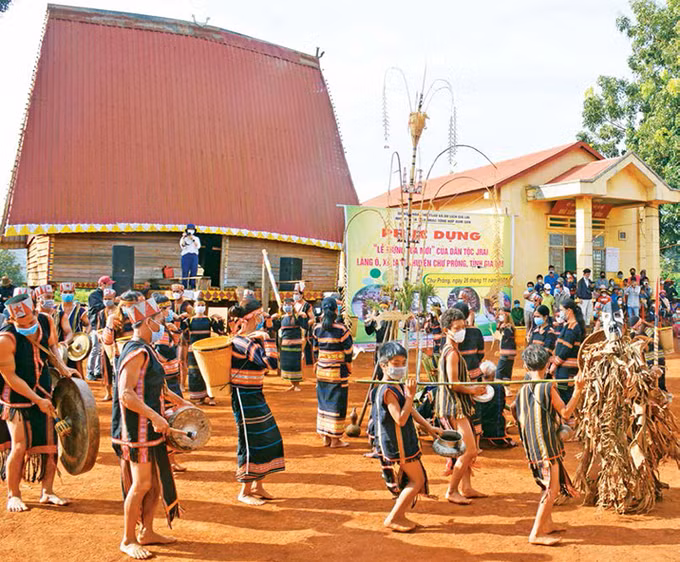 ពិធីសែនអំណរស្រូវថ្មីរបស់ជនជាតិ យ៉ារ៉ាយ ảnh 1