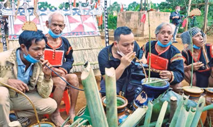 ពិធីសែនអំណរស្រូវថ្មីរបស់ជនជាតិ យ៉ារ៉ាយ ảnh 4