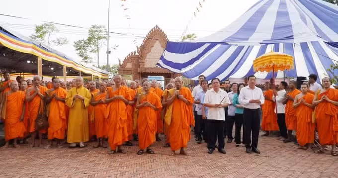 02-4-vi-su-liet-si-khmer-2.jpg