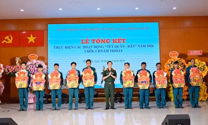 02-quan-dan-100426-3.jpg