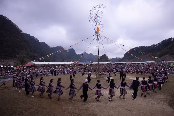 02-gau-tao2-1202.jpg
