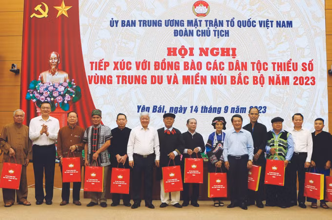 សកម្មភាពមួយចំនួនរបស់ថ្នាក់ដឹកនាំបក្សនិងរដ្ឋ ảnh 5