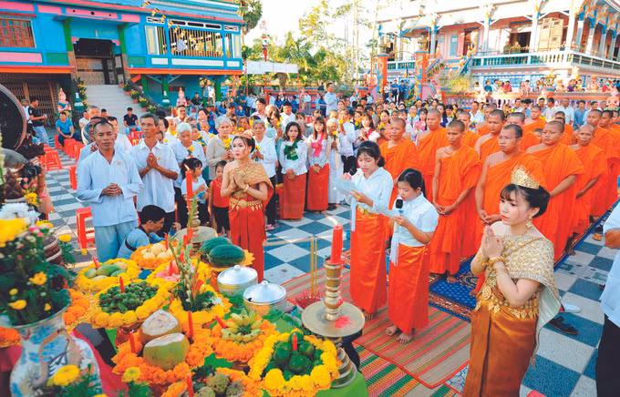 ខេត្ត សុកត្រាំង ពង្រីកវប្បធម៌ប្រពៃណីផ្សារភ្ជាប់ជាមួយនឹងការអភិវឌ្ឍទេសចរណ៍ ảnh 3