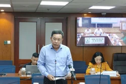 លោក ហ្វាង ភុកយុង អនុប្រធានការិយាល័យហេដ្ឋារចនាសម្ព័ន្ធបច្ចេកទេស មន្ទីរសំណង់ទីក្រុង ហូ ជីមិញ ឆ្លើយតបនឹងសារព័ត៌មាននារសៀលថ្ងៃទី ៣០ ខែ តុលា។