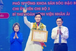 សាយភាយទឹកចិត្តមេត្តាធម៌របស់បក្ខជនវ័យក្មេងជនជាតិ ក្ហ