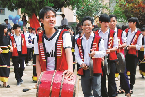 រាល់សកម្មភាពវប្បធម៌ កីឡារបស់សិស្សានុសិស្សតែងតែបានសាលាយកចិត្តទុកដាក់ជាសំខាន់