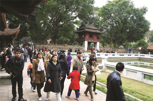 ទីកន្លែងដែលប្រជាជនរដ្ឋធានីនិយមមកកំសាន្តនាដើមនិទាឃរដូវ