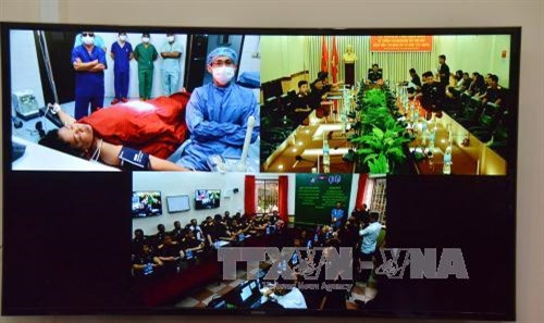 អេក្រង់ផ្សាយតាមអនឡាញនៃប្រព័ន្ធ Telemedicine។ រូបថត៖ ផានមិញហ៊ឹង - យ័ញចិន្តា/អ្នកយកព័ត៌មាននៃទីភ្នាក់ងារព័ត៌មានវៀតណាម ប្រចាំការនៅ កម្ពុជា។