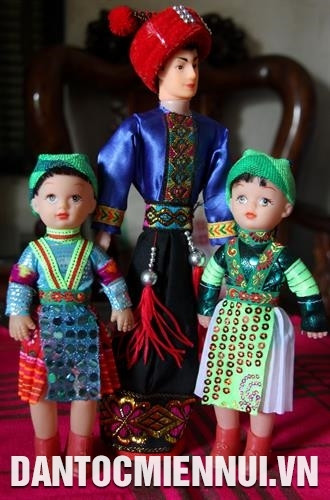 អភិវឌ្ឍន៍របរត្បាញសំពត់សង្កឹមប្រពៃណីរួមចំណែកបង្កើតការងារធ្វើ បង្កើនប្រាក់ចំណូលនិងរក្សារាល់តម្លៃវប្បធម៌របស់ជនជាតិ តៃ នៅ  ហាមអៀន ផងដែរ ពីសំពត់សង្កឹម ប្រជាជននៅ ហាមអៀន ផលិតចេញជាមុខទំនិញល្អឯកជាច្រើន  ដូចជា៖ ស្រោមខ្នើយ ស្រោមភួយ កន្សែង ថង់យួរ វត្ថុអនុស្សាវរីយ៍... ត្រូវបានភ្ញៀវទេសចរនិយមចូលចិត្ត