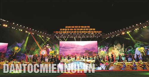 កម្មវិធីសម្តែងនៅរាត្រីបើកសមោសរសិល្បៈ កម្មវិធីសម្តែងនៅរាត្រីបើកសមោសរសិល្បៈ