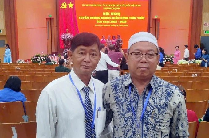 បណ្តាគំរូឆ្នើមក្នុងសហគមន៍ជនជាតិ ចាម នៅទីក្រុង ហូ ជីមិញ