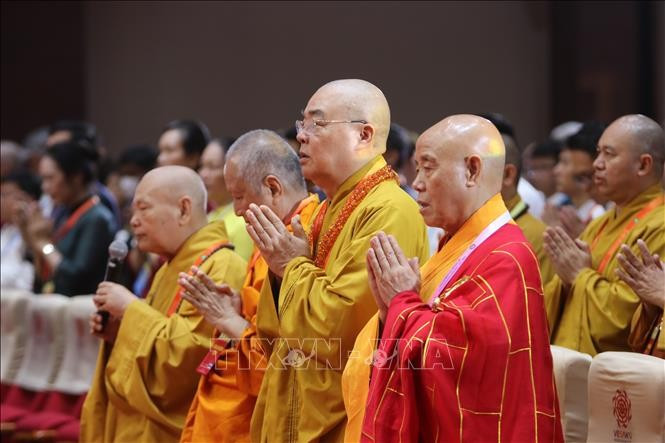 ថ្វាយបង្គំគោរព្ធព្រះរតនត្រ័យ សូត្រធម៌សុំសេចក្តីសុខសន្តិភាពសម្រាប់ពិភពលោកក្នុងមហាពិធីបុណ្យវិសាខបូជាអង្គការសហប្រជាជាតិលើកទី ២០ ឆ្នាំ ២០២៥ 4.jpg