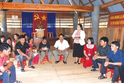 ប្រឹងប្រែងដើម្បីអ្នកក្រីក្រខេត្ត កនទុម តាំងទីលំនៅស្ថិរភាព