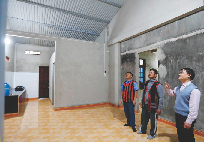 4-chinh sach uu dai-a luoi-tran viet.jpg