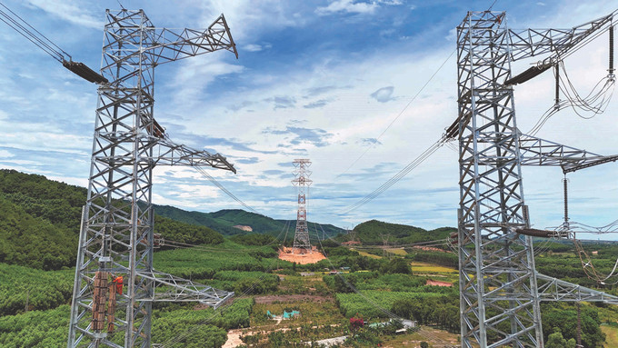 ខ្សែភ្លើង ៥០០ kV ចរន្ត ៣ ជាសំណង់គោលដៅសំខាន់ជាតិ មានអត្ថន័យដ៏ធំក្នុងការអភិវឌ្ឍសេដ្ឋកិច្ច - សង្គម ធានាសន្តិសុខ ការពារជាតិ លើកកម្ពស់ជីវភាពទាំងសម្ភារៈទាំងស្មារតីរបស់ប្រជាជន 4-55 nam thuc hien Di chuc Chu tich HCM.jpg