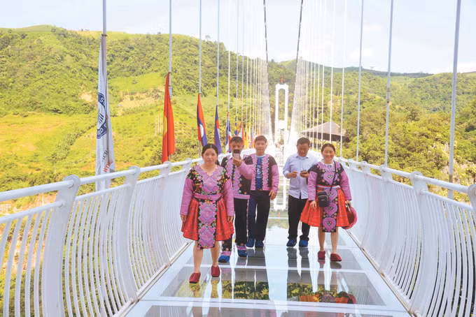 7-du lich son la-quang quyet.jpg