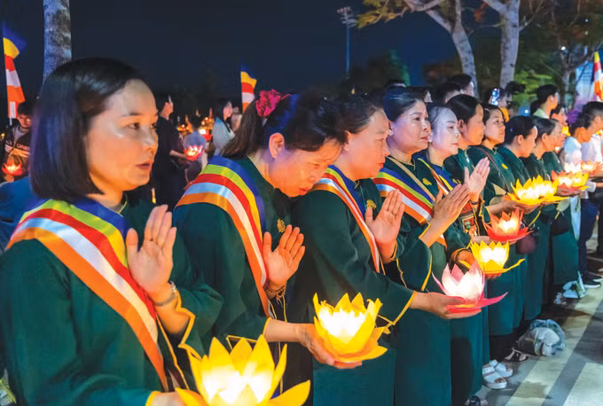 dai-le-vesak-lien-hop-quoc-15.jpg