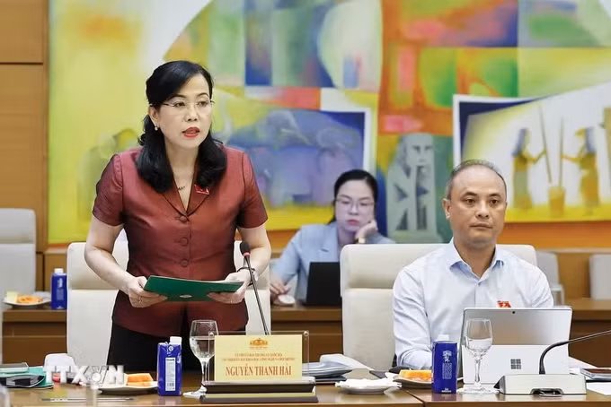 chu-tich-quoc-hoi-lam-viec-voi-thuong-truc-uy-ban-khoa-hoc-cong-nghe-va-moi-truong-cua-quoc-hoi-3.jpg